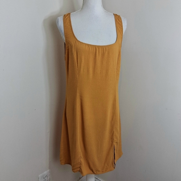 Reformation Tiegan Dress Size 10 NWT - Picture 2 of 7